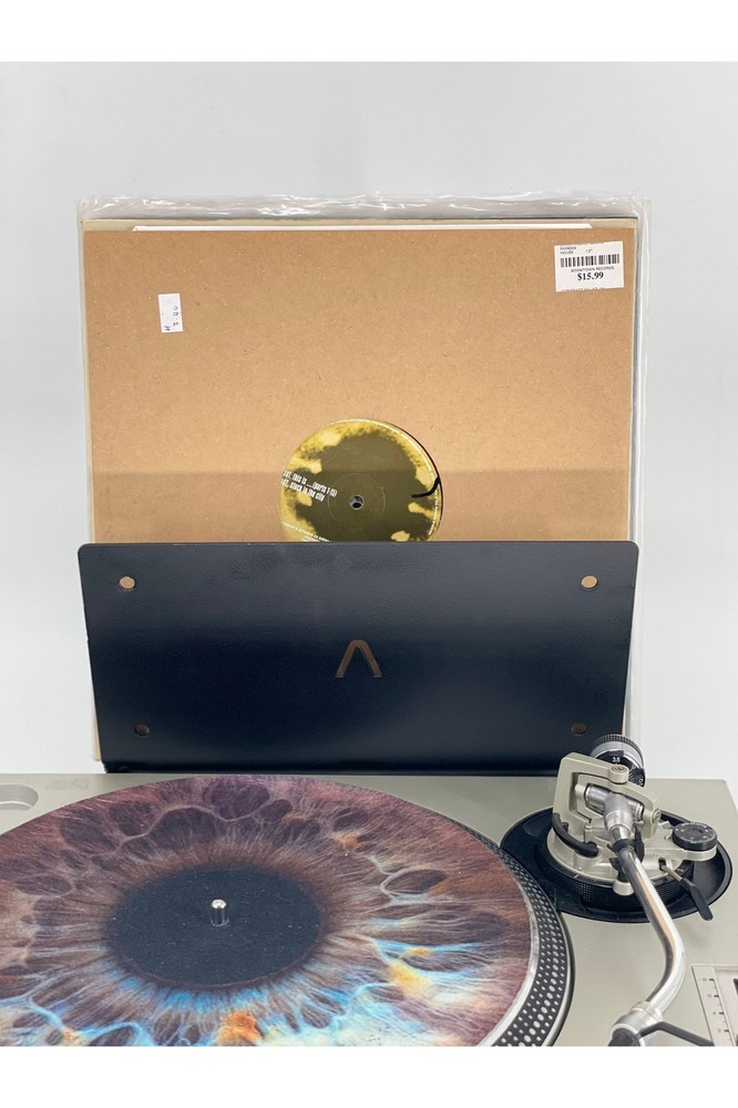 Lambda Vinyl Record Stand