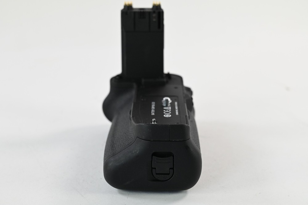 Canon BG-E20 Battery Grip for 5D Mark IV #G695