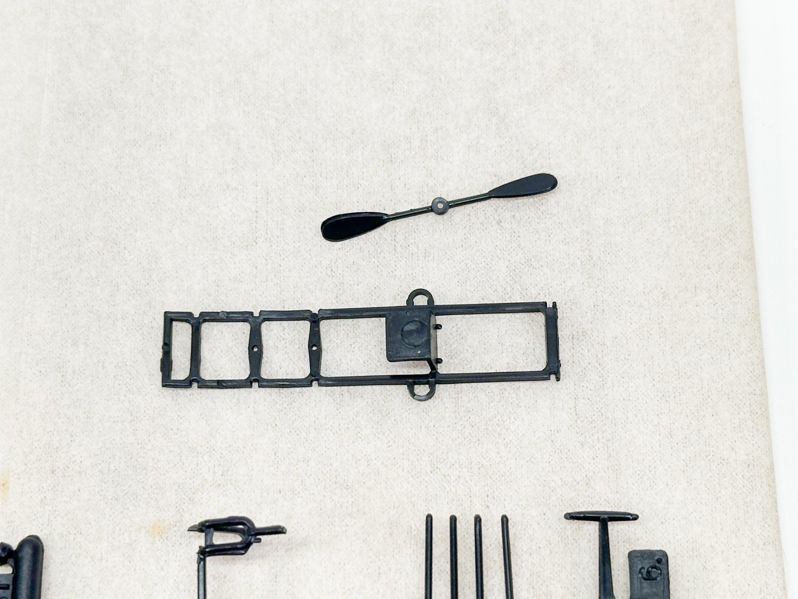 Renwal 1908 Antoinette Monoplane & Voisin Farman 1/72 Scale Plastic Model Kit