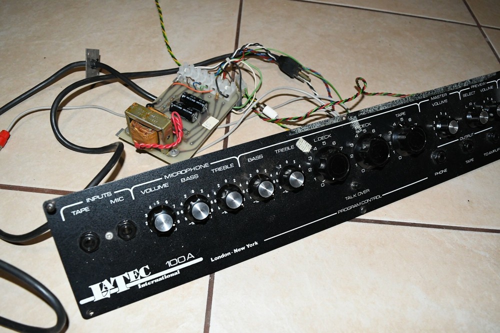 Latec 100a amplifier front panel -working pull-ultra rare 517bk 3/26
