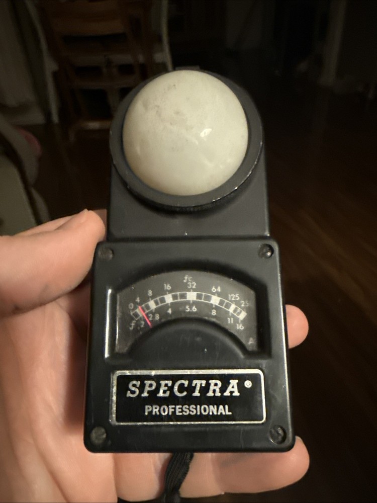 Spectra Pro Model P-250 Light Meter, with Case