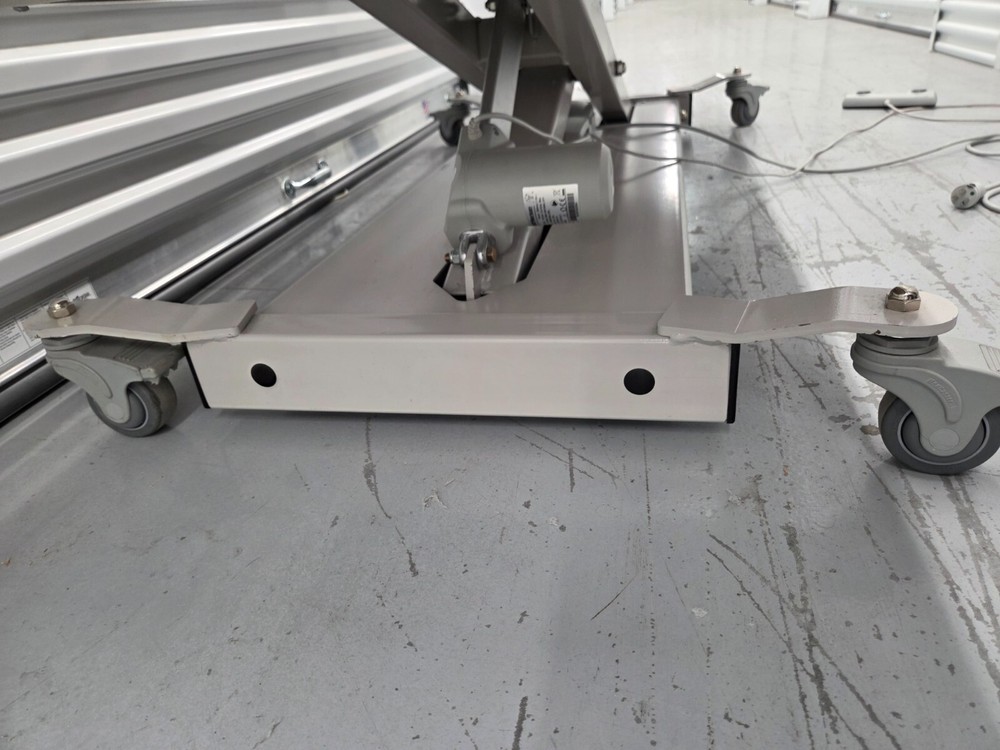 CLINTON Power Table with Adjustable Backrest and foot pedal