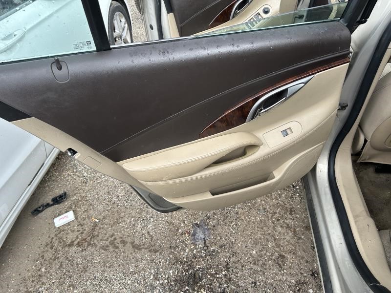 LACROSSE 2011 High Mounted Stop Light 104621899