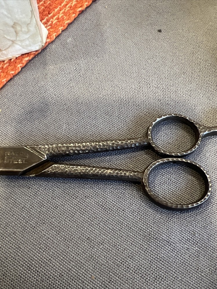VINTAGE- BARBER'S SET- INCLUDES ORIGINAL HAND OSTER CLIPPER BOKER SCISSORS