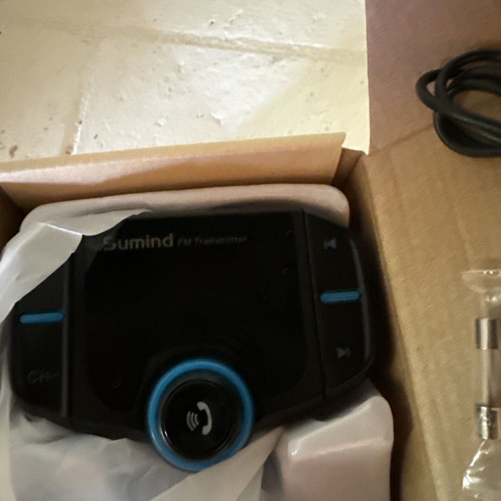 Upgraded Version Bluetooth FM Transmitter, Sumind Wireless Radio Adapter Car Kit