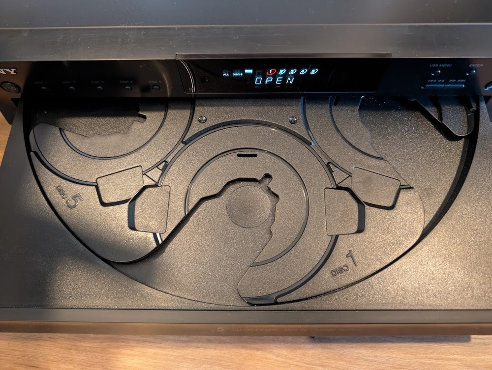 Sony CDP-CE500 5-Disc CD Changer Player USB - No Remote - Tested