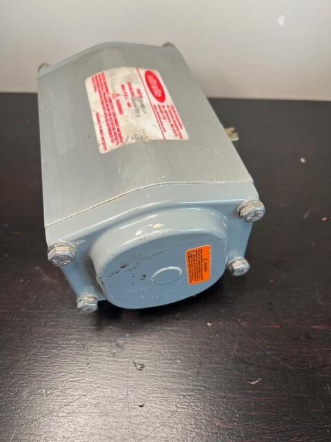 ULTRAFLO 100-080-DA Double Acting Valve Actuator 140 Max PSI