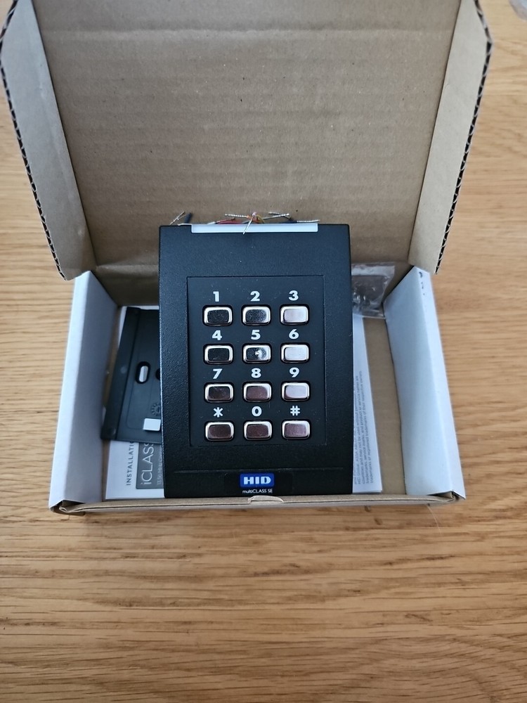 HID MULTICLASS SE RPK40 KEYPAD WALL SWITCH READER 921LTNNEK00027