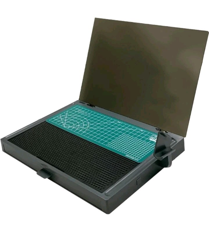 Portable Worktable with Movable Drawer, Pliers Rack, Display Version