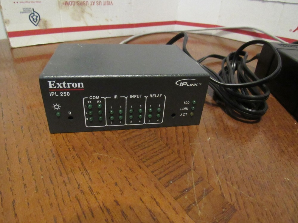 Extron - IPL 250 IP Link Control Processor with power unit