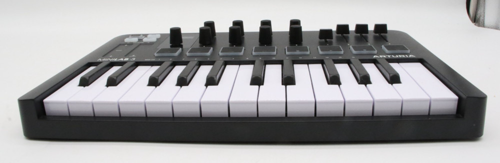 Arturia MiniLab 3 Universal MIDI Keyboard Controller
