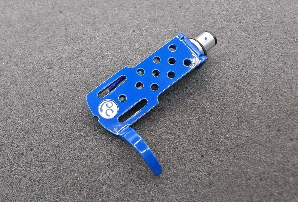 Pickering Blue Headshell. Rare. 9 Grams