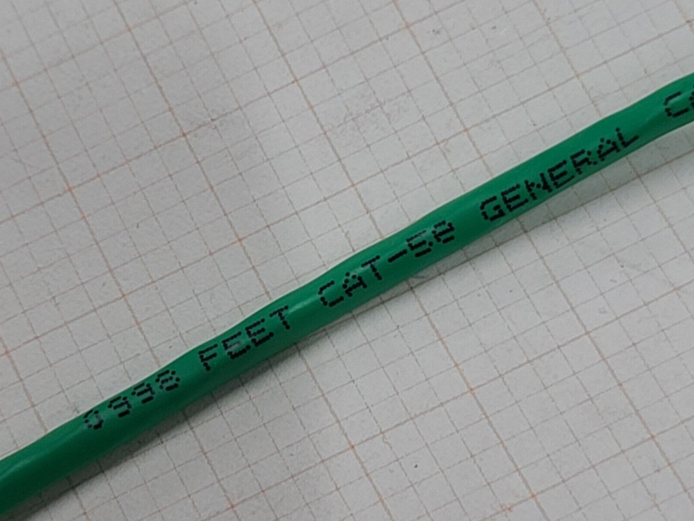General Cable GenSPEED 5000 24/4P Cat5E UTP Plenum Network Cable CMP Green/100ft
