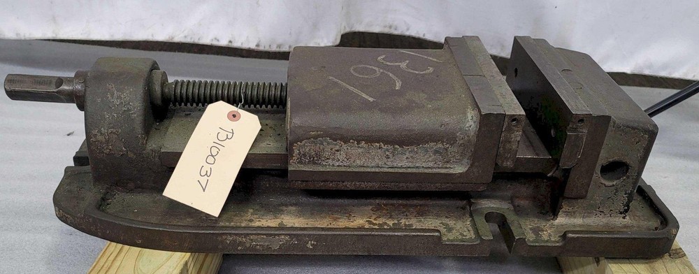 8" MACHINE VISE