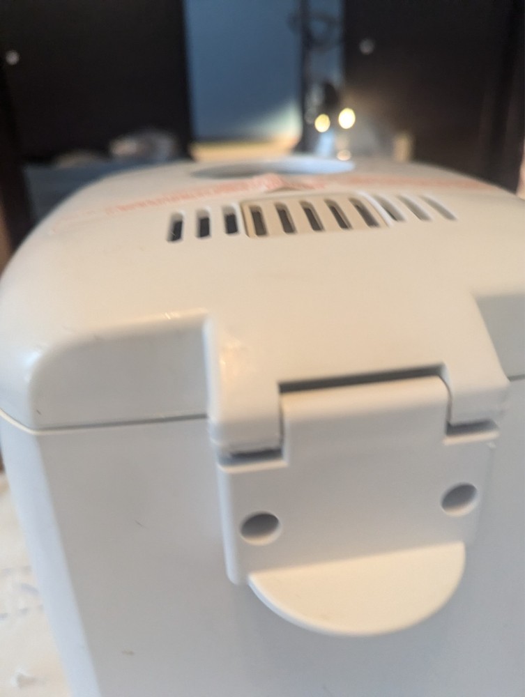 Zojirushi BB-HAC10 1 Pound Programmable Mini Breadmaker - Working - See Videos