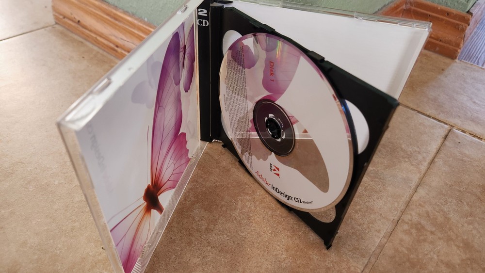 Adobe Indesign CS2 software Upgrade for Windows In Design w/ serial number READ