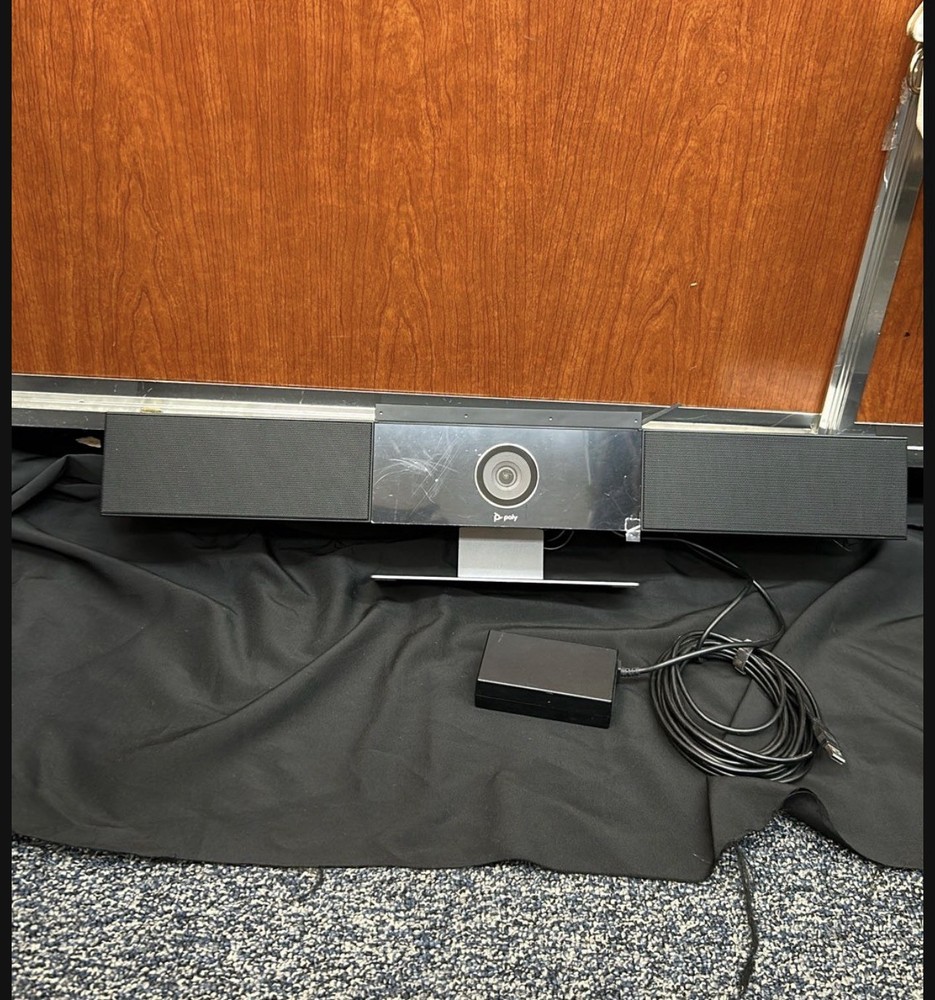 Poly Studio USB Video Bar – 4K Conference Camera & Audio System