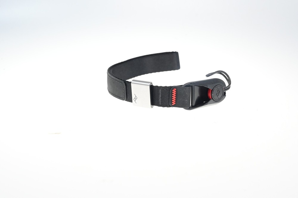Peak Design Wrist Cuff Strap Black Red #G313