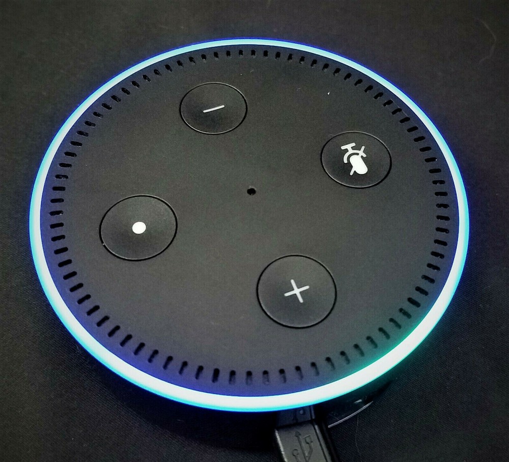 Amazon Echo RS03QR Smart Speaker Alexa