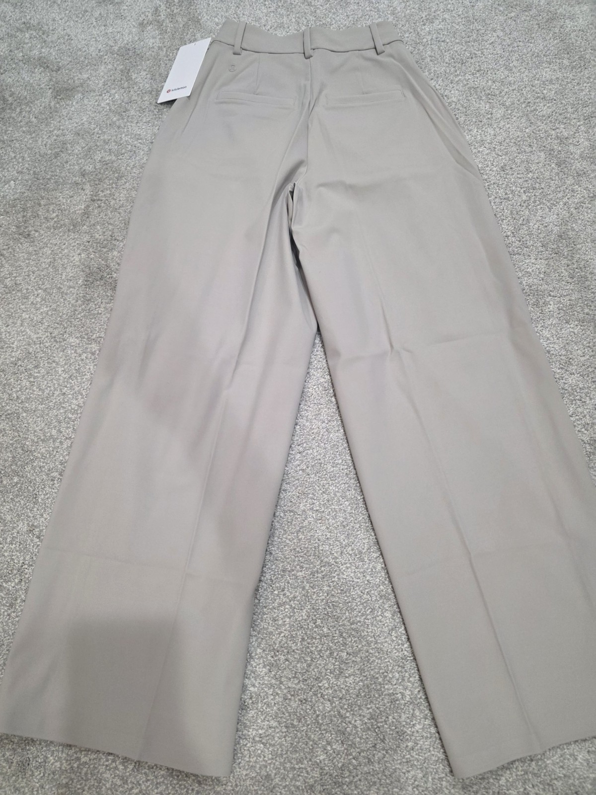 Lululemon Daydrift High-Rise Wide-Leg Trouser Short Size XS Downtown Tan 29.5"