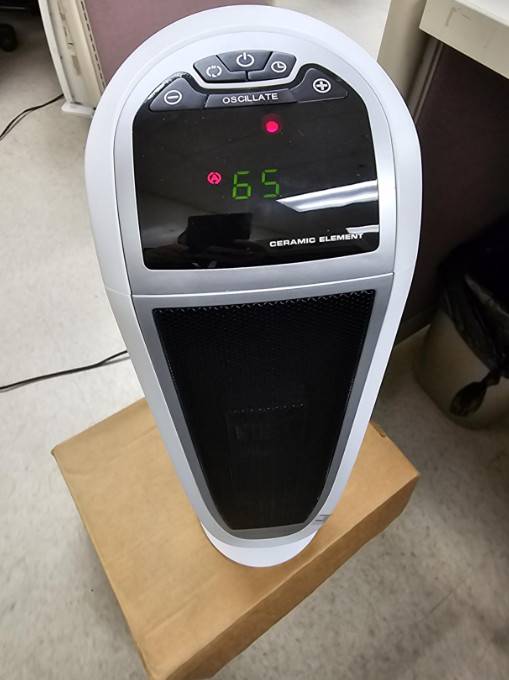 1500W Ceramic Tower Heater – Oscillating Digital Heater with Timer & Remote