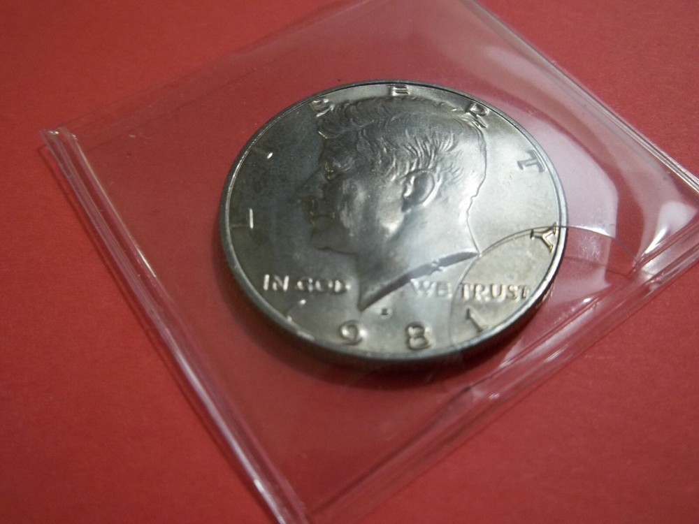 1981 D MINT Kennedy Half Dollar Unc. BU