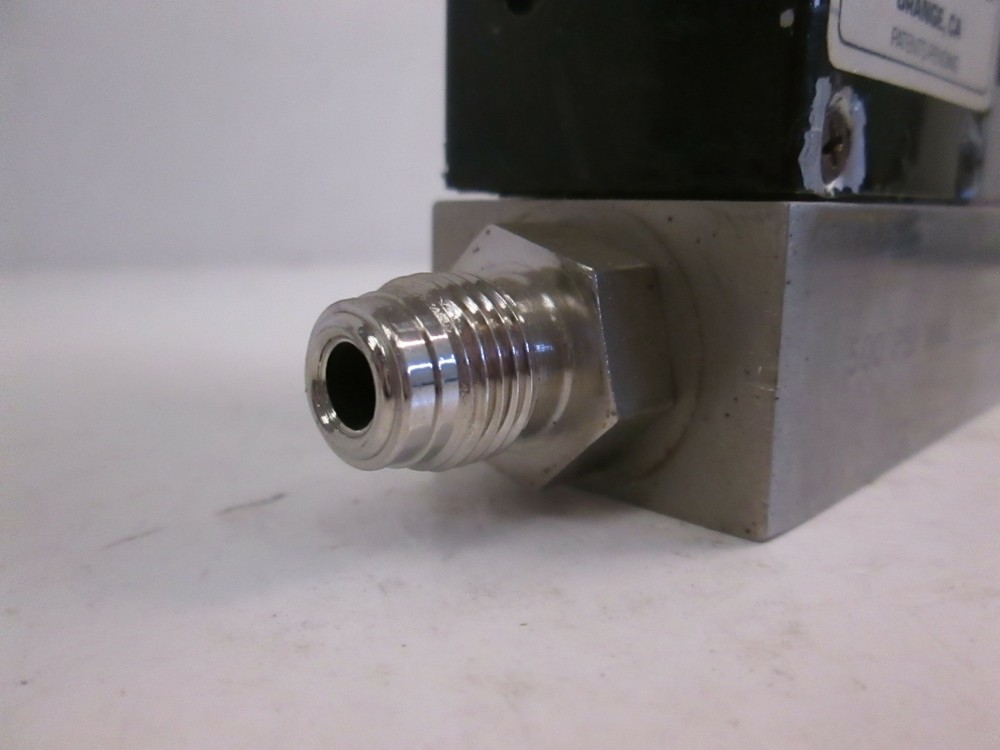 Unit UFC-1000 Mass Flow Controller MFC, CHF3, 50 SCCM