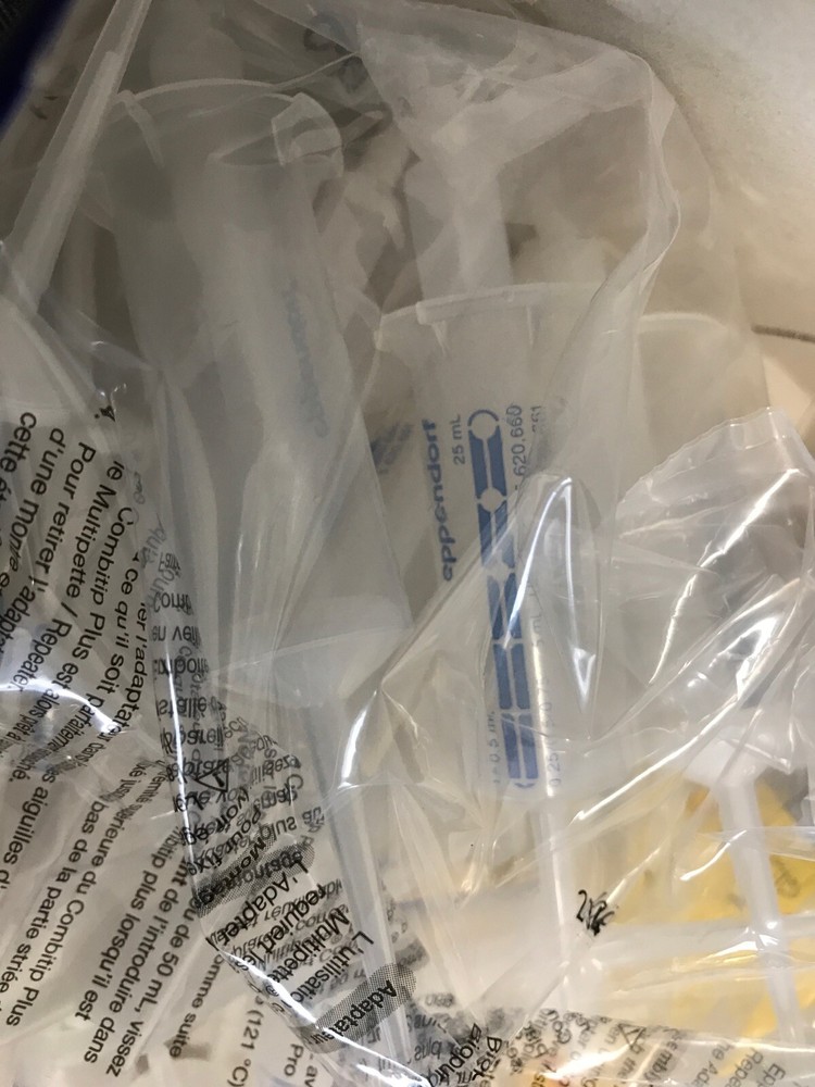 (25/Pk) EPPENDORF Combitips Plus 25mL Plastic Pipet Tips Non-Sterile 022266551