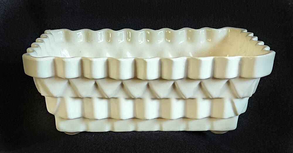 UPCO Ceramic 1028 Planter 8" X 5" White Cubic