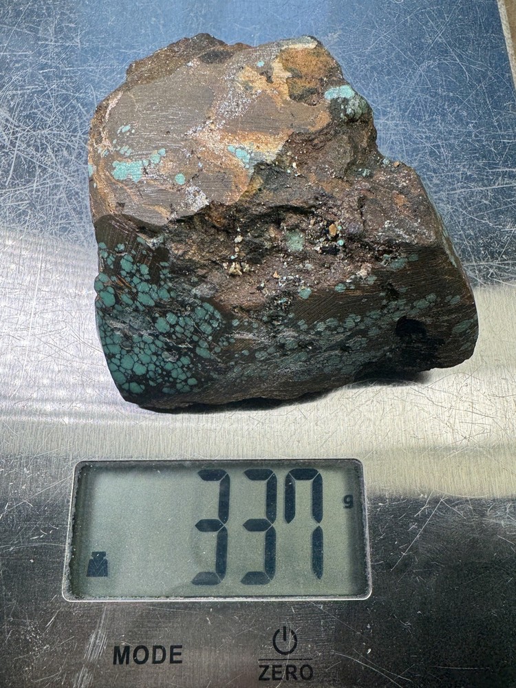 Stabilized hubei turquoise rough