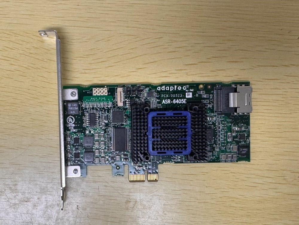 Adaptec PCA-00323 PCI-E Single Port Raid Controller Interface Card ASR-6405E