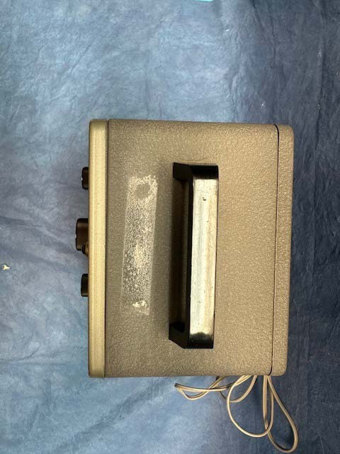 HeathKit IG-102 RF signal generator