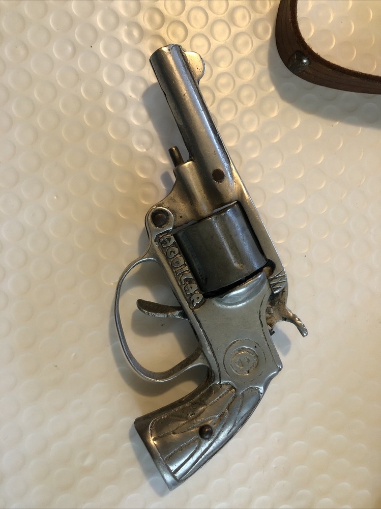 Vintage Aguilar All Silver With Silver Handle Toy Gun Used With Holster Revolver