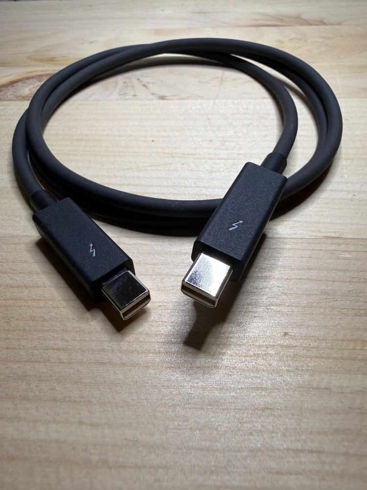 OWC Thunderbolt Cable 1.0 Meter (No Packaging)