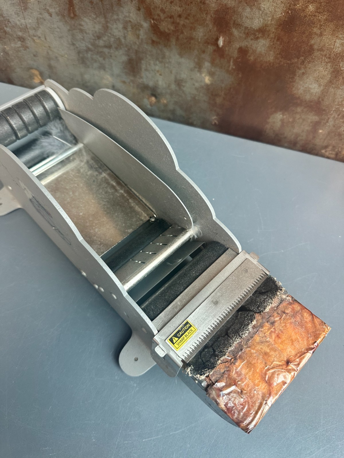 Better Pack Packer 3S Water-Activated Gummed Tape Dispenser