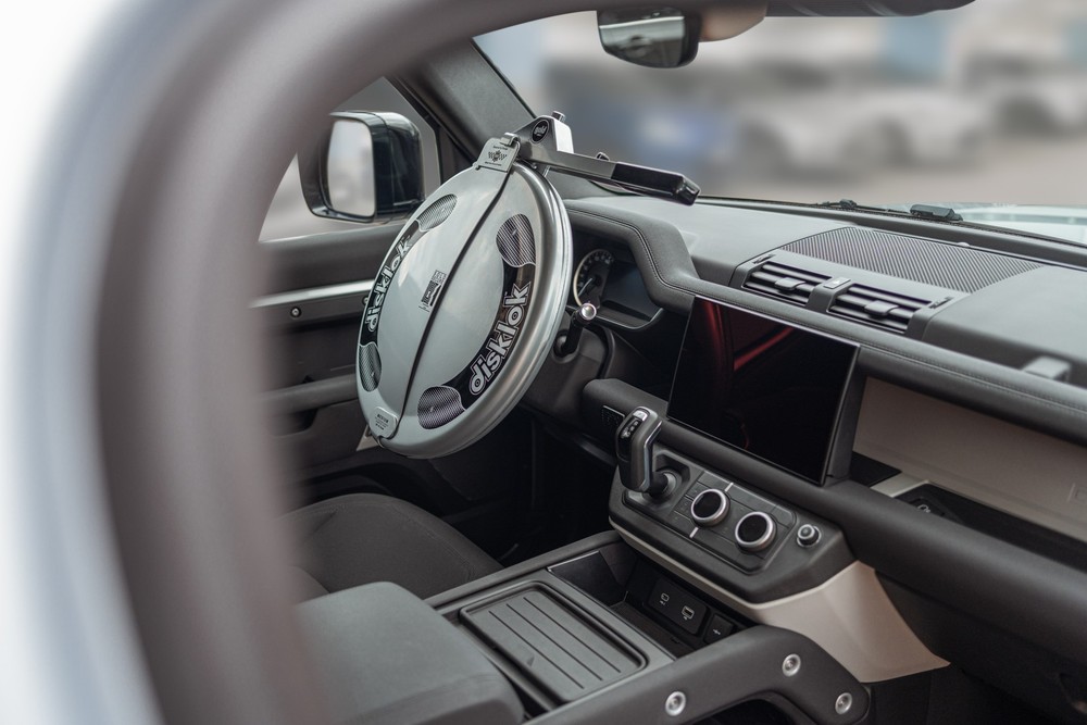 Disklok Gold Edition Hard Case Steering Wheel Lock - Medium (Fits Steering Wh...