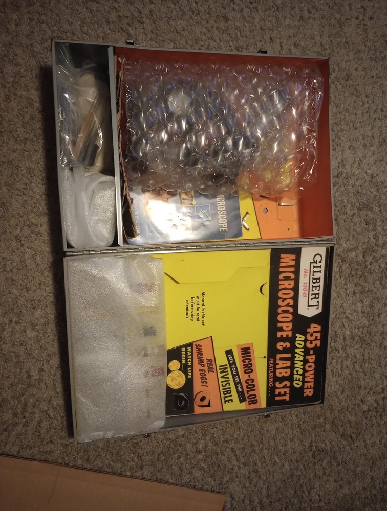 Gilbert 13041 Microscope And Lab Set