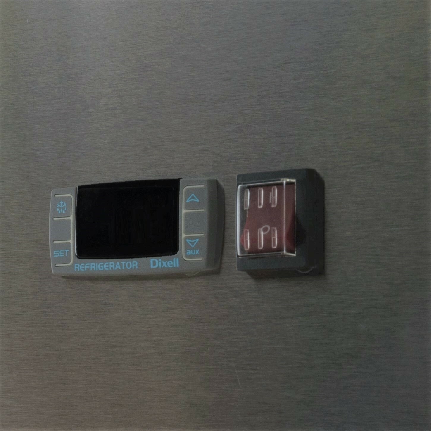 PEAKCOLD Single Door Commercial Reach In Stainless Steel Refrigerator - 23 Cu Ft