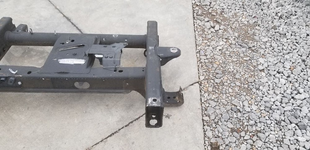 17 CHEVY SILVERADO 2500 REGULAR CAB REAR FRAME SECTION CUT