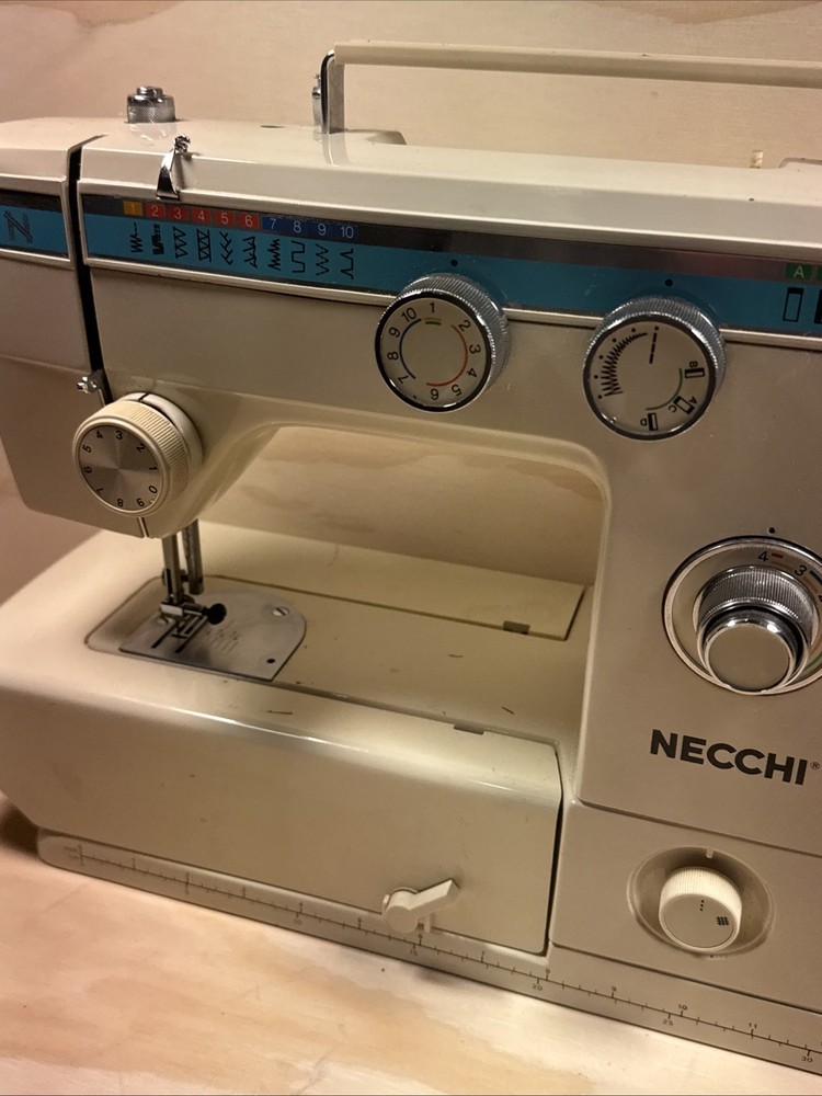 Necchi Sewing Machine 535FA NO Foot Pedal UNTESTED MACHINE ONLY AS-IS