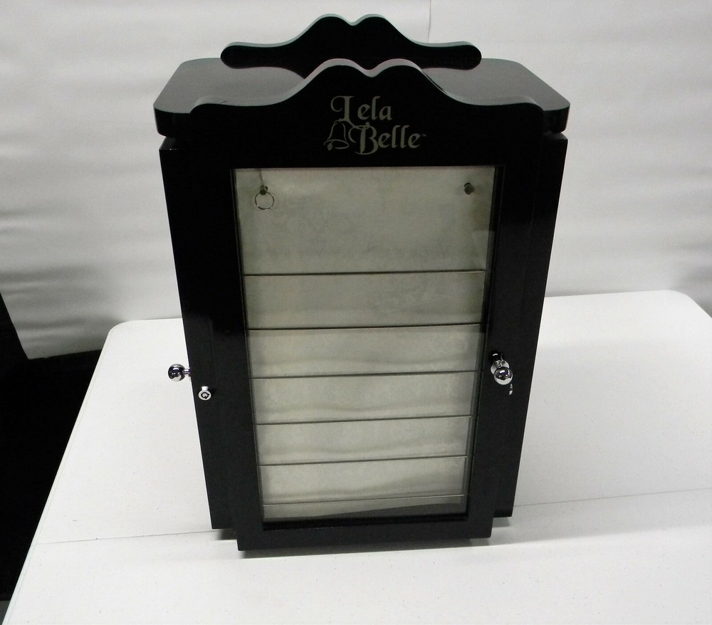 Lela Belle Custom Retail Display
