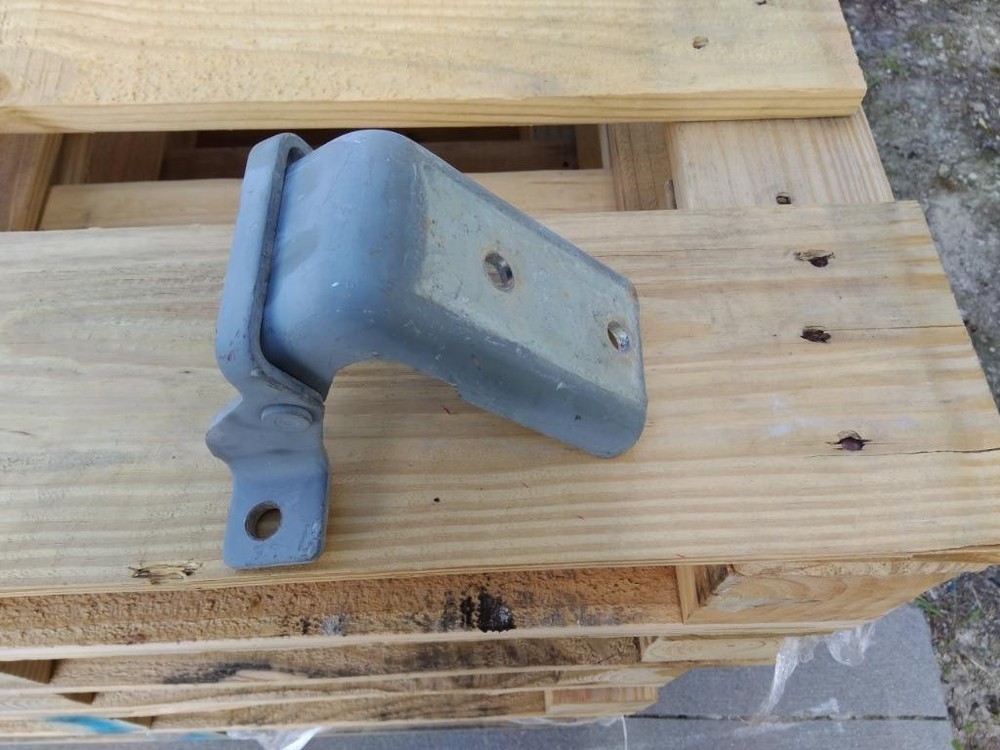 For INTERNATIONAL LT DOOR HINGE , MN