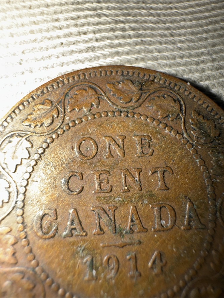 1914 George V Large One Cent Copper Coin - Canada