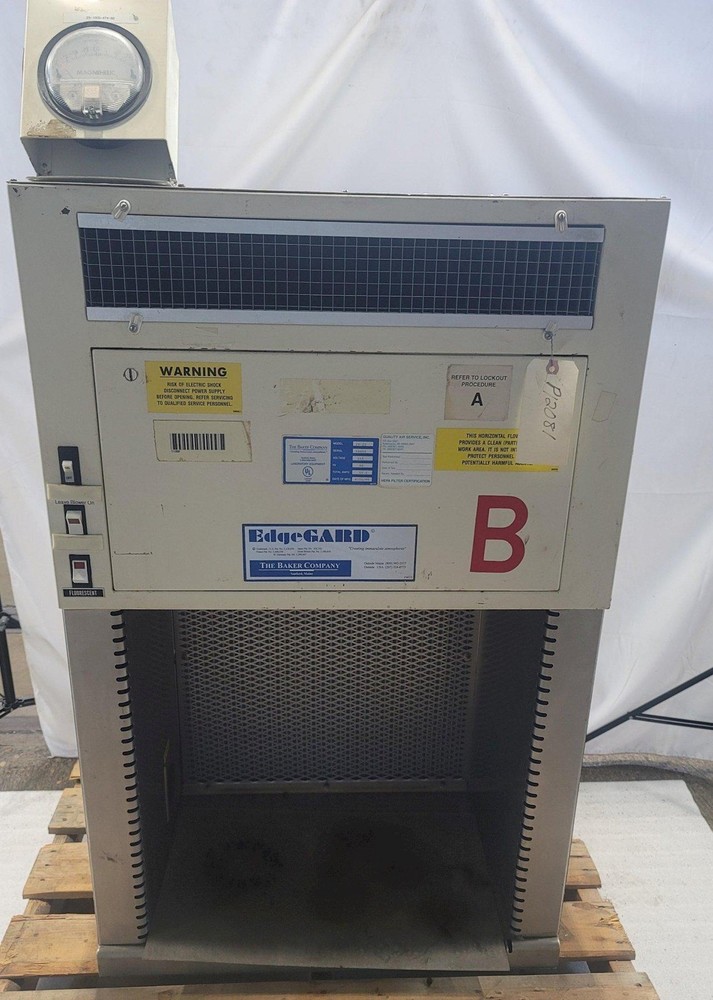 EdgeGARD IV-22 Laminar Flow Clean Bench