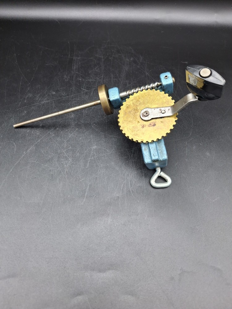 Blue Bobbin Winder spooling machine