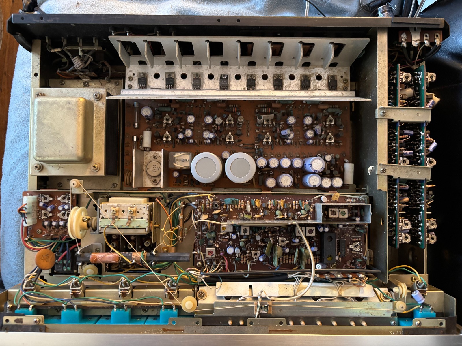 Vintage Technics SA-8000X Stereo 2/4 Channel Receiver-Powers On-Parts/Repair