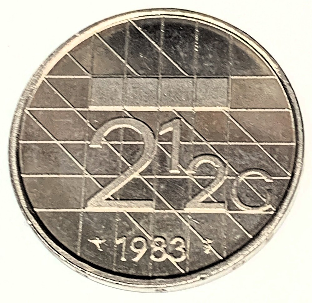 # C4704 NETHERLANDS COIN, 2 1/2 CENTS 1983