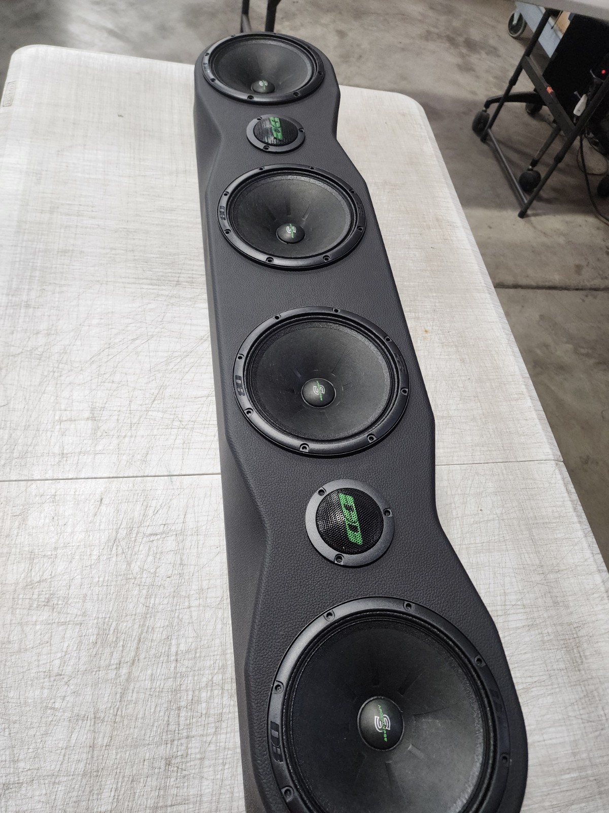 Universal 39 Sound Bar Pod 4 x 6.5 Midrange and 2 Tw for Deaf Bonce Speaker New