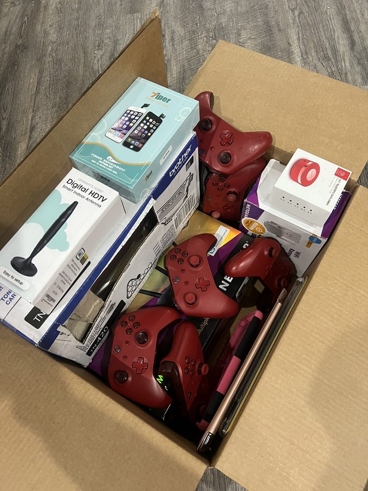 mixed lot of electronics