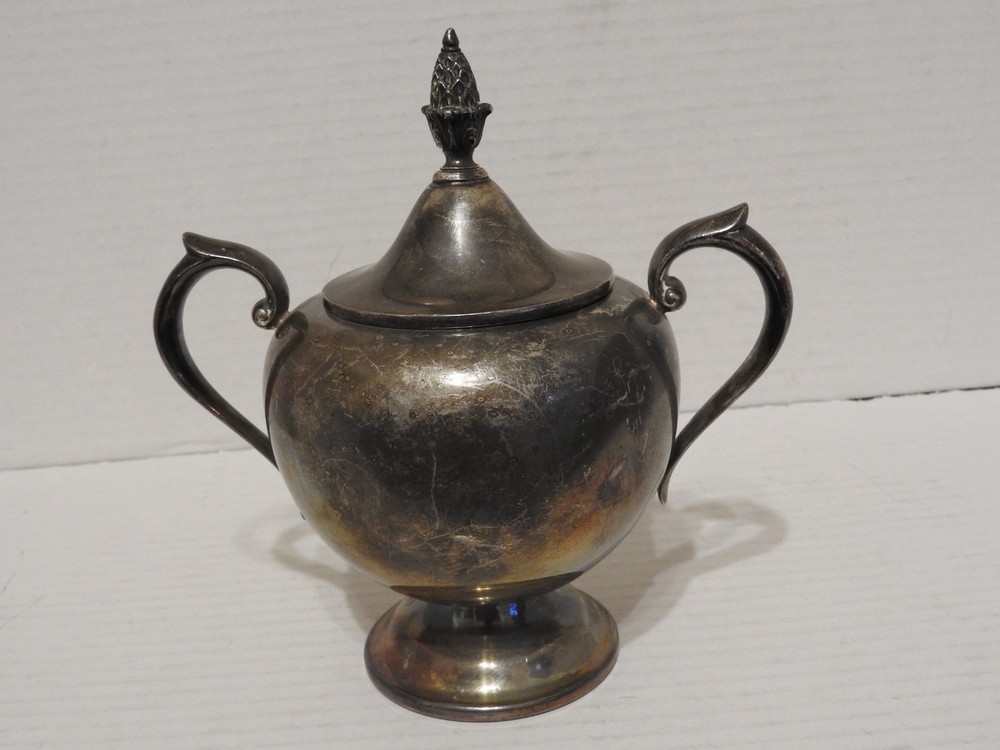 Gorham Silver plate sugar bowl & lid YC473
